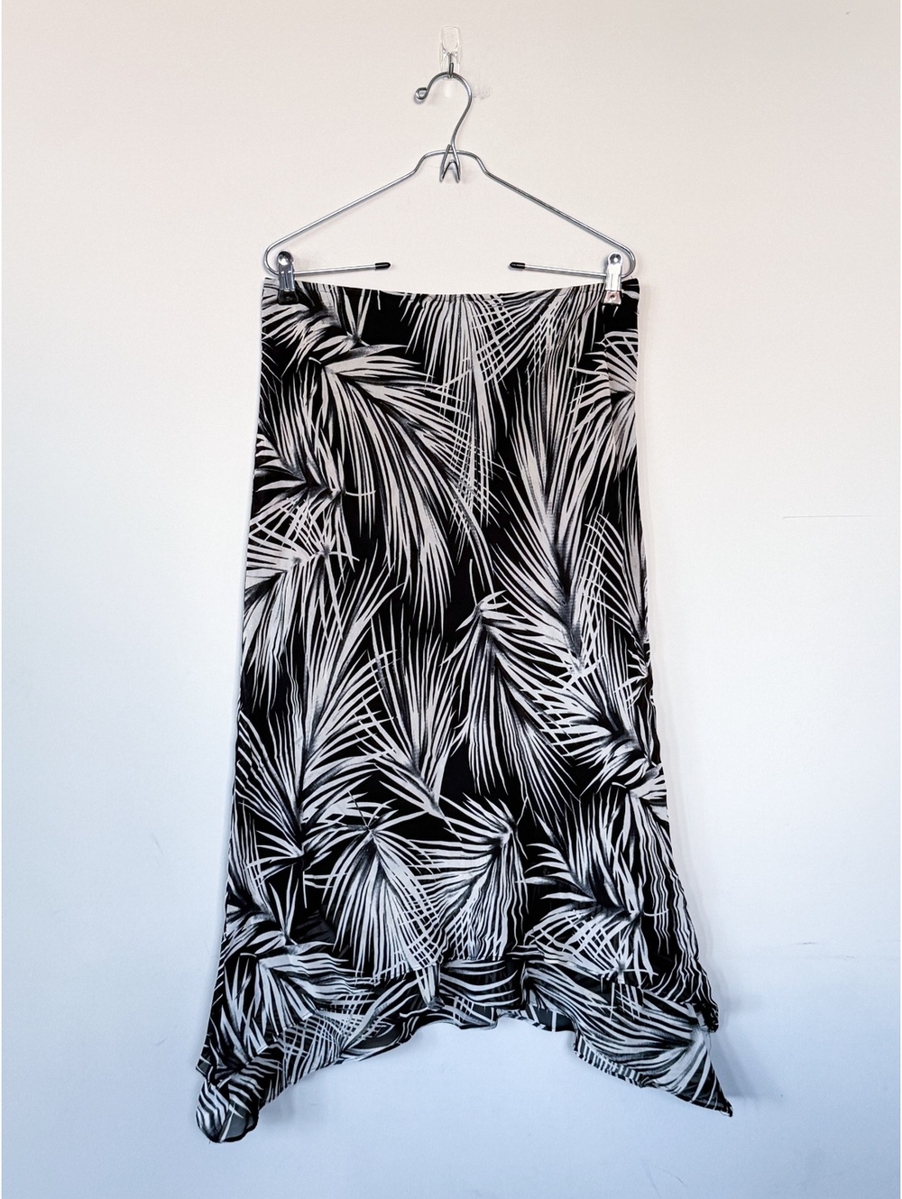 VTG 90s Donna Rico Palm Tree Print Asymmetrical Hem Midi Skirt Black / White
